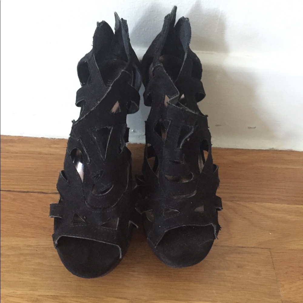 Madden Girl Black Suede Wedges